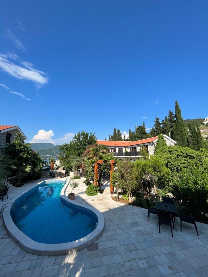 Forte Rose Resort Τίβατ Εξωτερικό φωτογραφία